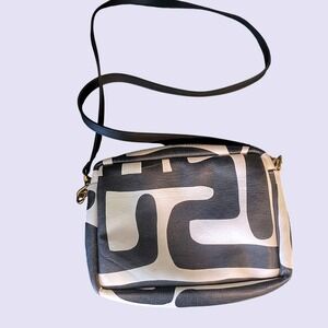 UBUNTU LIFE Kuba leather geometric print Crossbody Bag black & white gold Zipper